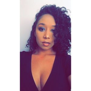 Meet your Posher, Indigo